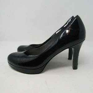 Tahari Black Heel Size 7 Round Toe Business